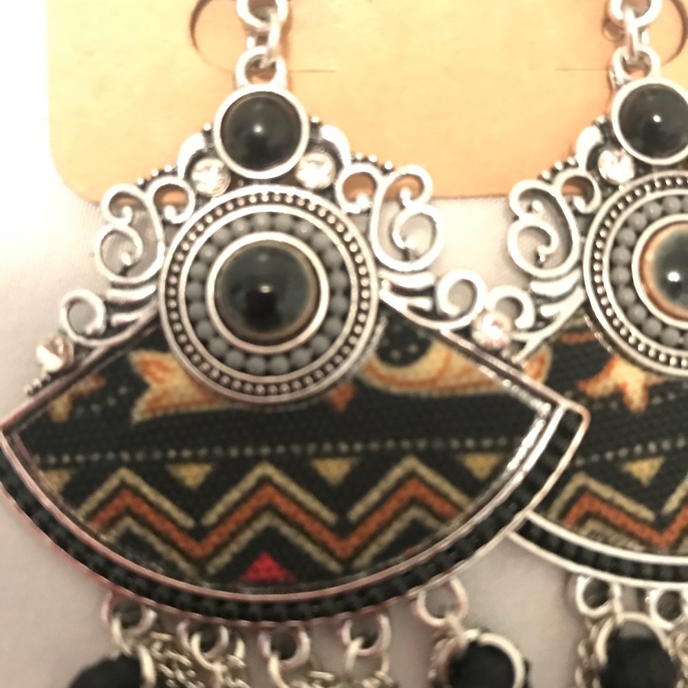 Earrings - Picture 3 of 4